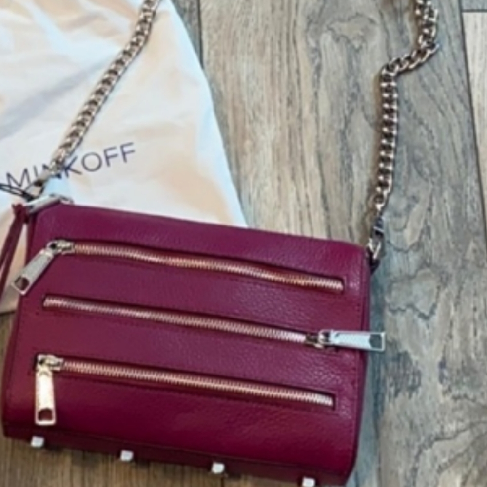 EUC Rebecca Minkoff magenta crossbody mini mac - Picture 1 of 2